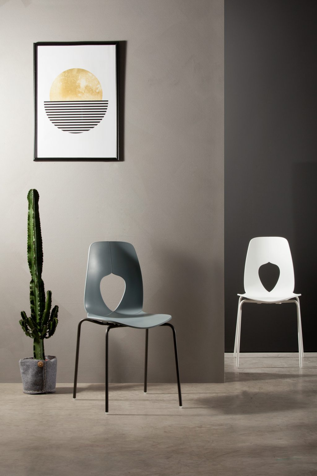 Hole Molded Chair - Set of 2