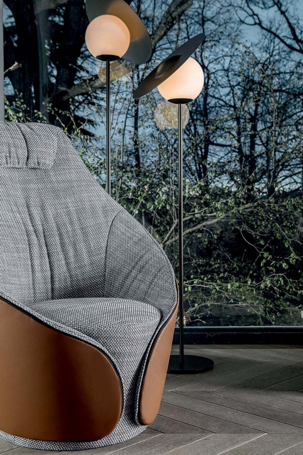 Mama Brown Arm Chair