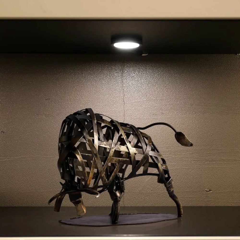 Iron Braided Cattle Sculpture - Goraya Nesting