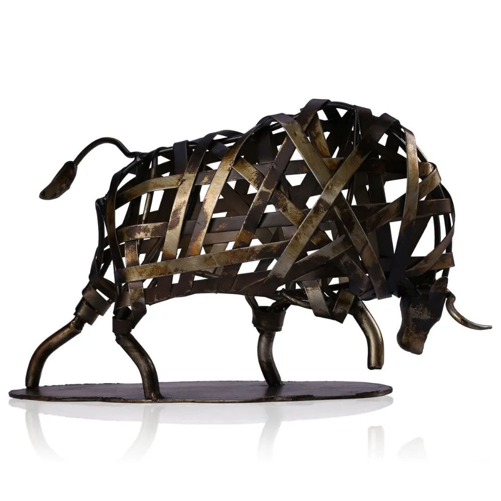 Iron Braided Cattle Sculpture - Goraya Nesting