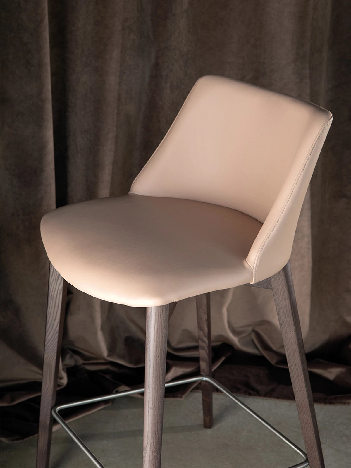 Agata Wood Stool