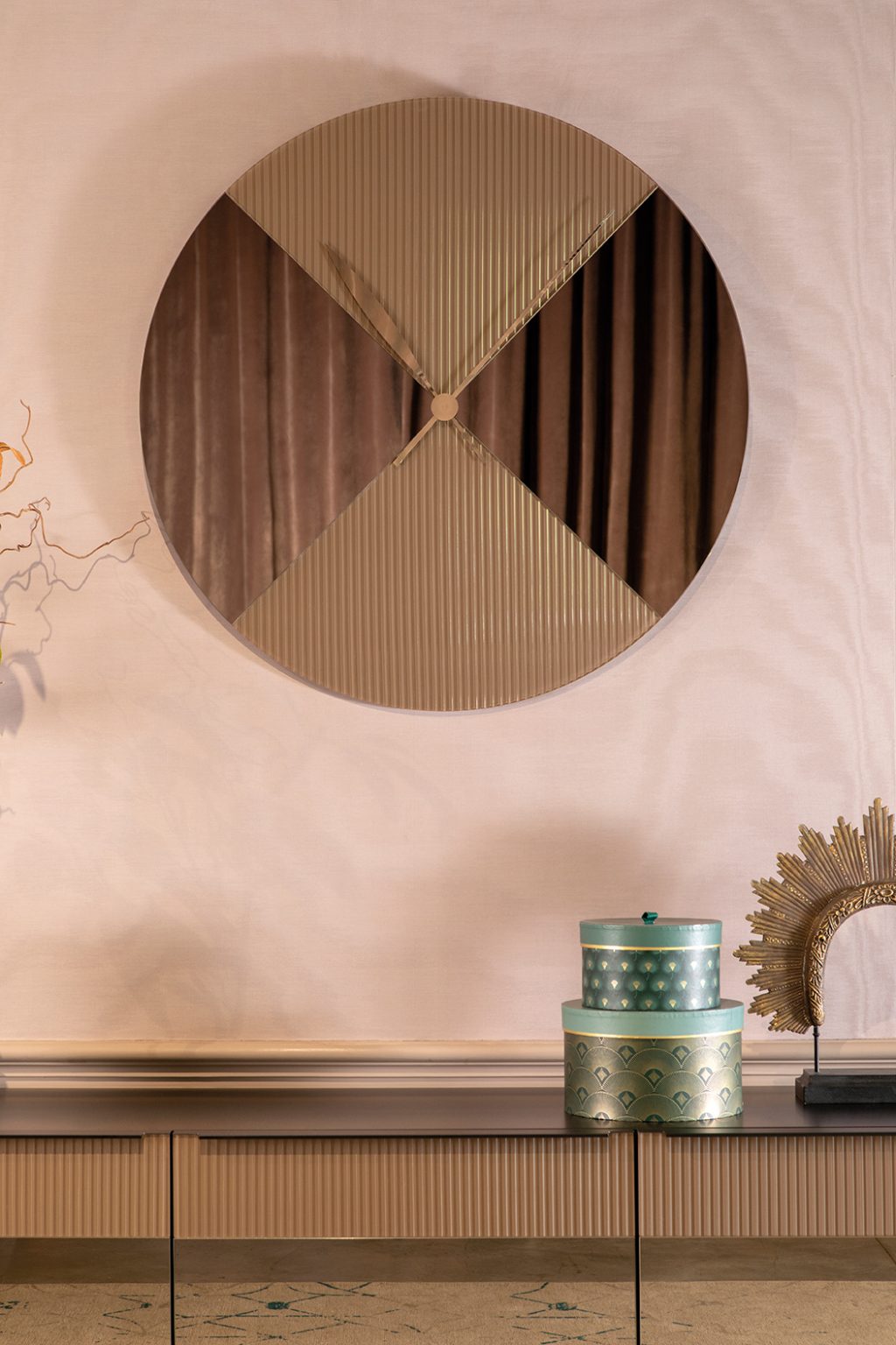 Era Ora Round Mirror Clock