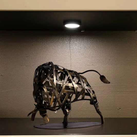 Iron Braided Cattle Sculpture - Goraya Nesting 