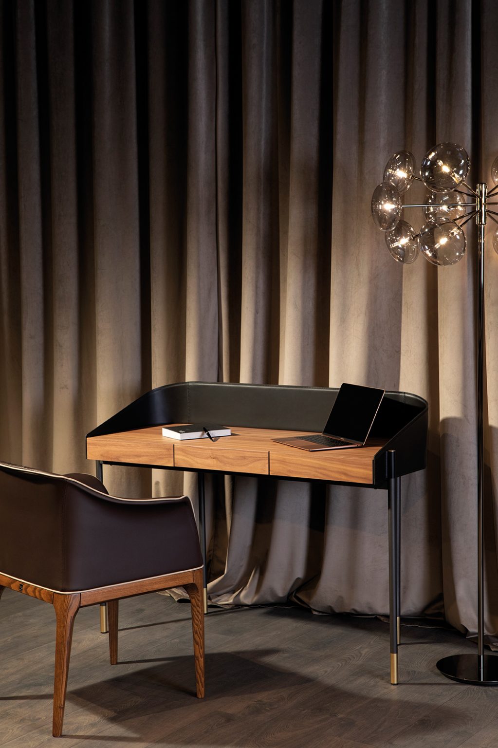 Ledor Writing Desk