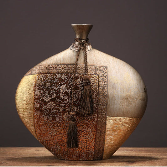 Neoclassical Resin Vase - Goraya Nesting 