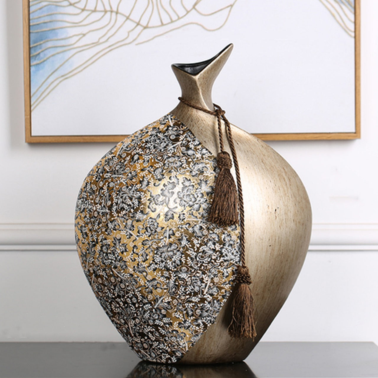 Neoclassical Resin Vase - Goraya Nesting 